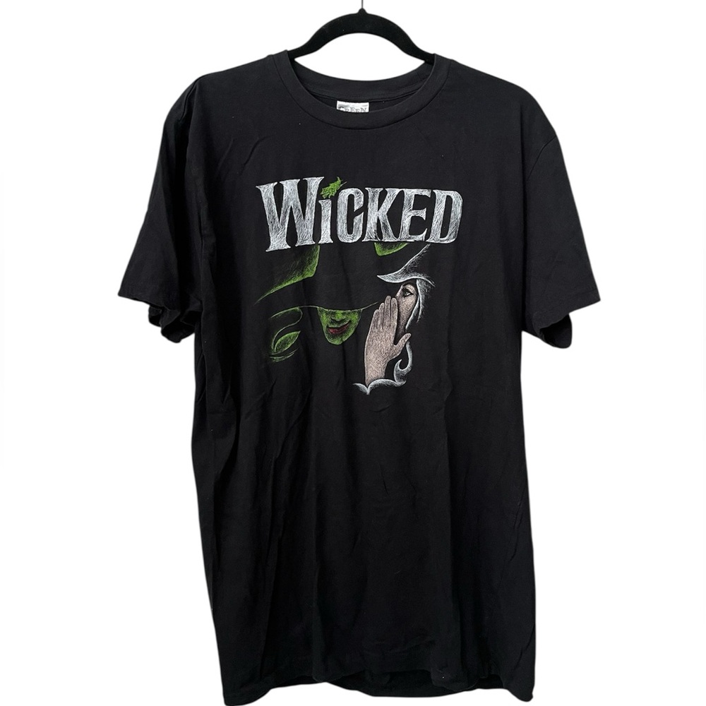 Wicked Black Graphic T-Shirt Large Defy Gravity Witch